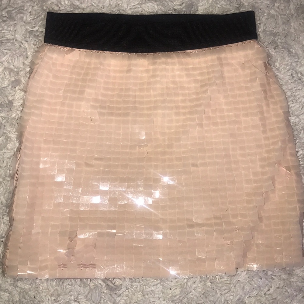 Mini blush skirt